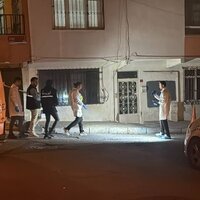 Bağcılar'da polis aracına EYP ve molotofkokteyli atıldı